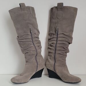 Arturo Chiang Gray Heeled Boots with Slouchy Design